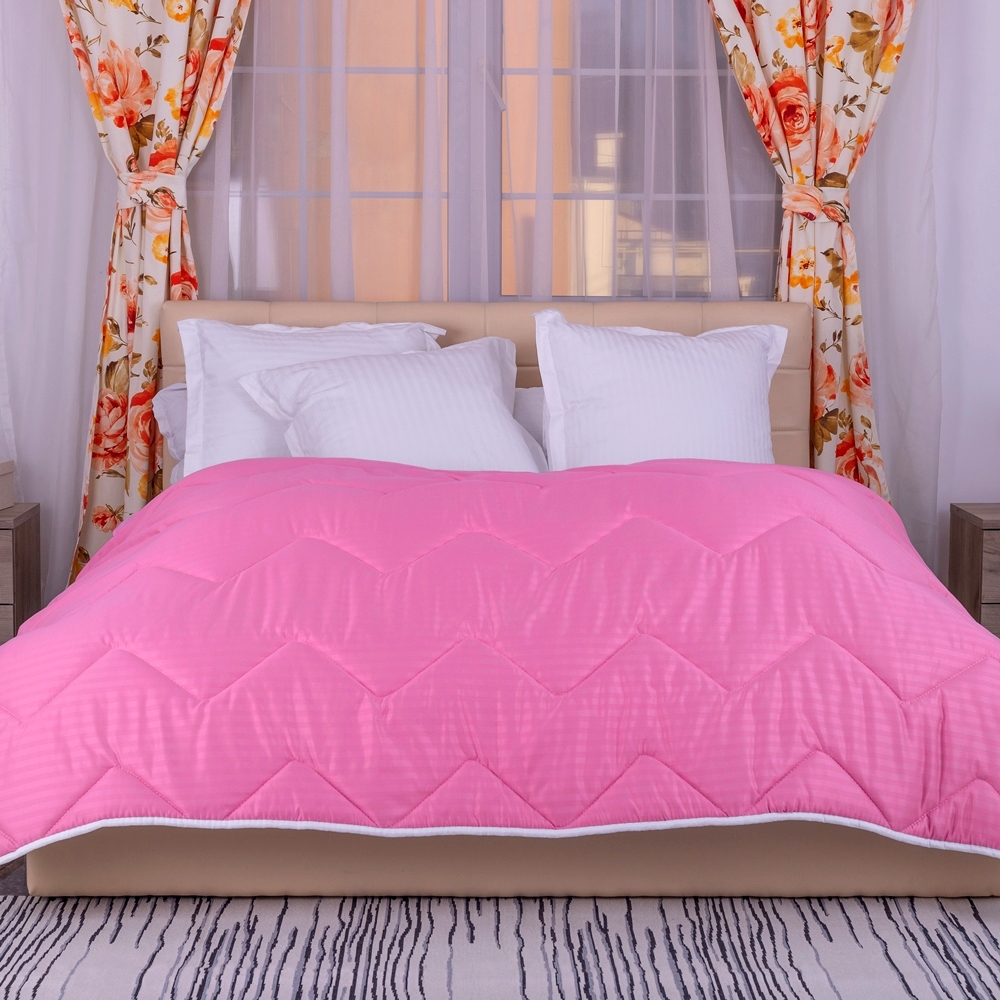 Set Pilota Lana Iarna Damasc Policoton ROZ 160x210cm + 2 Perne Matlasate 50x70cm SETPLIDPROZ160